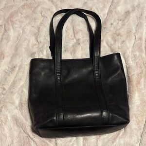 Vintage Coach! Classic Black Leather Tote Bag